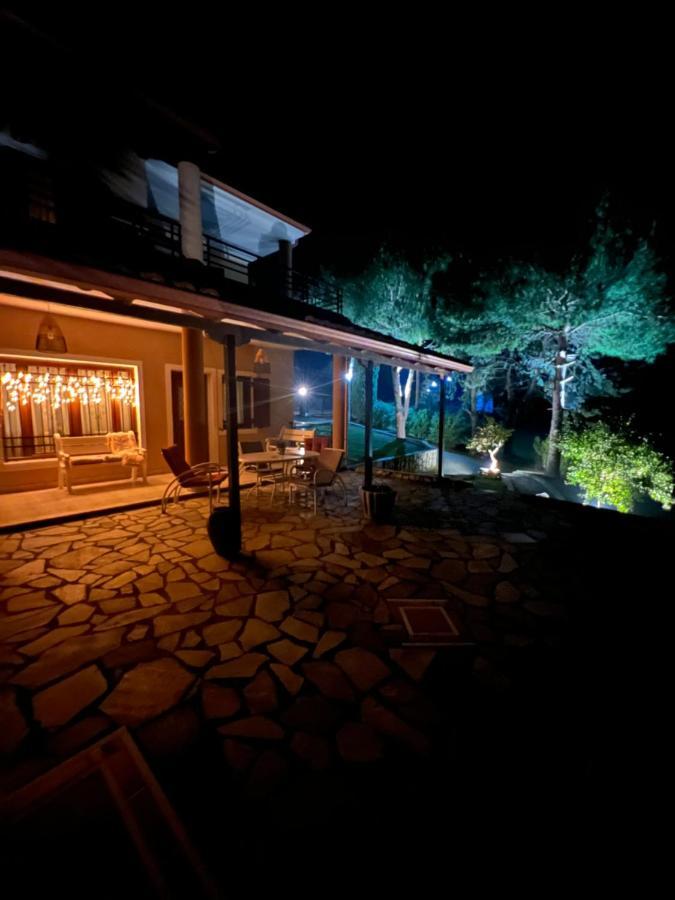 House In The Woods Kardítsa Exterior foto